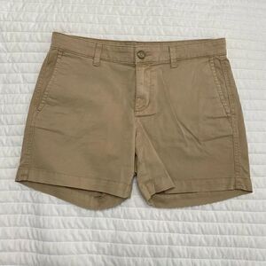 Khakis by Gap Shorts Women Size 2